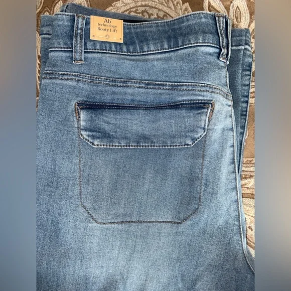 Ab Technology Booty Lift High Rise Trousers for Women - Picture 4 of 6